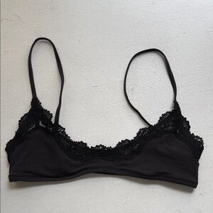 SKIMS fits everybody lace bra- WORN ONCE